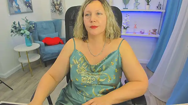 NinaStarle online show from May 13, 2026, 11:29 am