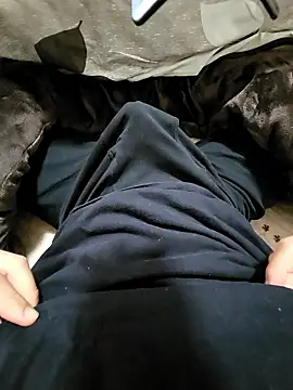 Takumin-mogmog online show from December 3, 2025, 5:04 am