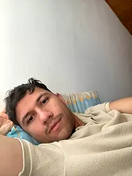 Snapshot of Michaell_Spinelly chatting on November 2, 2025, 3:25 pm Michaell Spinelly online show from November 2, 2025, 3:25 pm