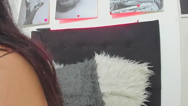 katherine blair online show from April 8, 2026, 12:16 pm