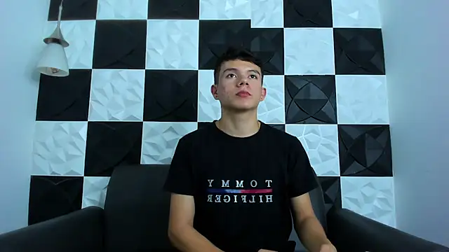 AndyFame1 online show from November 27, 2025, 6:43 pm