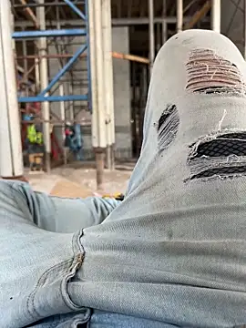 Snapshot of ElMostrito chatting on October 31, 2025, 5:36 pm ElMostrito online show from October 31, 2025, 5:36 pm