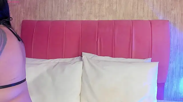 Kendra kobein online show from December 13, 2025, 8:58 pm