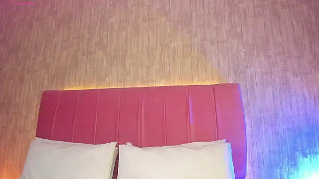 Snapshot of Kendra_kobein chatting on December 18, 2025, 9:10 pm Kendra kobein online show from December 18, 2025, 9:10 pm