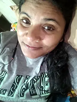 couple 71 online show from November 13, 2025, 7:07 am