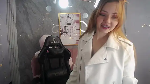 Snapshot of mady0619_ch chatting on March 13, 2026, 12:45 pm mady0619 ch online show from March 13, 2026, 12:45 pm