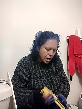 Snapshot of anonymity_awaits@xh chatting on November 8, 2025, 7:41 am anonymity awaitsxh online show from November 8, 2025, 7:41 am