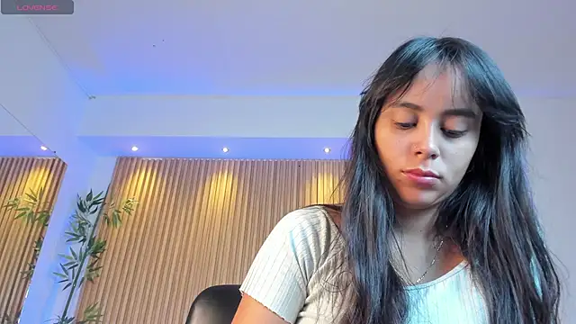 Snapshot of freyja_sweet_ chatting on October 13, 2025, 12:05 pm freyja sweet online show from October 13, 2025, 12:05 pm