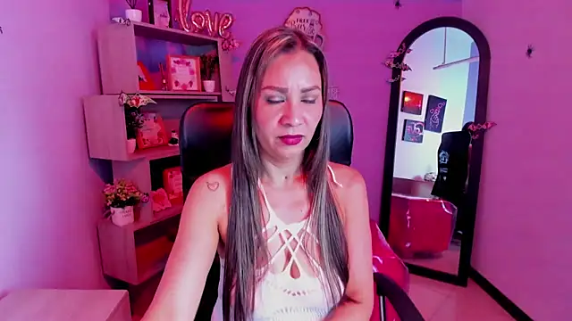 Snapshot of Stefy_Zea chatting on November 6, 2025, 6:20 pm Stefy Zea online show from November 6, 2025, 6:20 pm