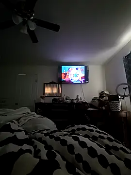 Snapshot of Frank198901 chatting on December 17, 2025, 4:24 pm Frank198901 online show from December 17, 2025, 4:24 pm