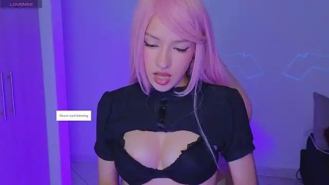 Moonlightt 21 online show from December 14, 2025, 9:52 pm