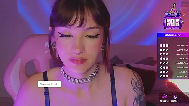 Snapshot of Moonlightt_21 chatting on May 17, 2026, 12:08 am Moonlightt 21 online show from May 17, 2026, 12:08 am