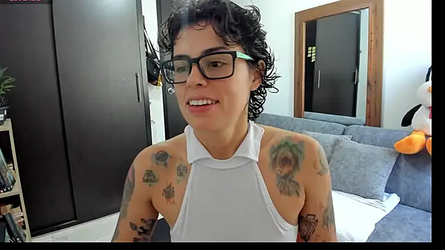 Snapshot of natt_op chatting on June 11, 2026, 2:26 pm natt op online show from June 11, 2026, 2:26 pm