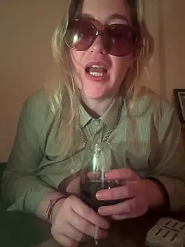 Granlady7 online show from April 12, 2026, 9:20 pm