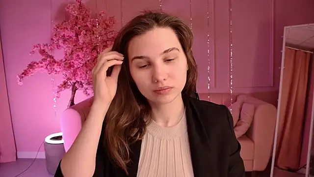 TessaMill online show from March 9, 2026, 6:06 am