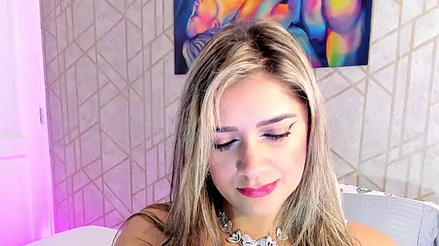 NicoleDiior online show from February 7, 2026, 3:05 pm