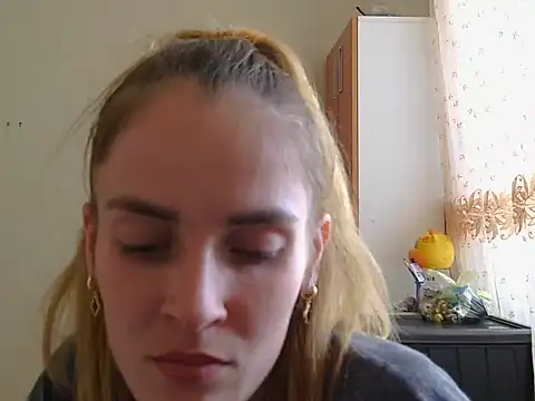 JayeTyler online show from November 14, 2025, 7:51 am