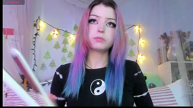 bunnyislewd online show from December 17, 2025, 5:35 am