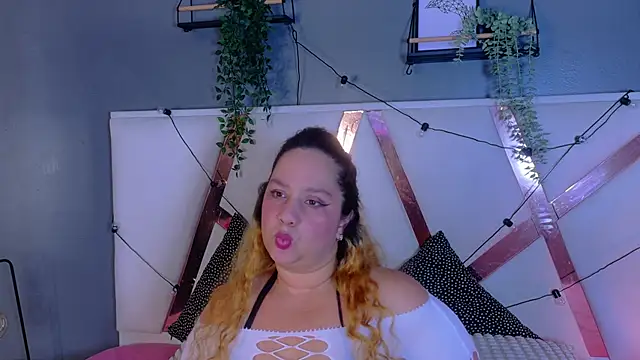 JenaCooper  online show from March 28, 2026, 2:55 am