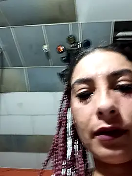 Snapshot of miaroberts69 chatting on February 2, 2026, 10:03 am miaroberts69 online show from February 2, 2026, 10:03 am