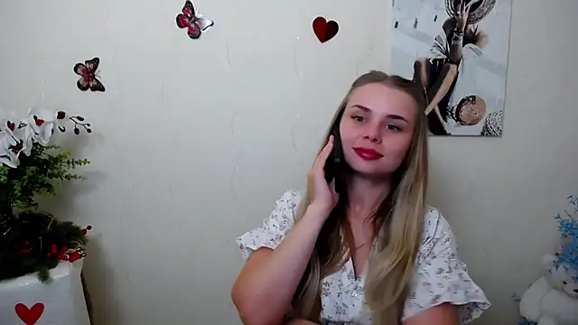 Snapshot of OceanicDawn chatting on June 20, 2026, 7:22 am OceanicDawn online show from June 20, 2026, 7:22 am