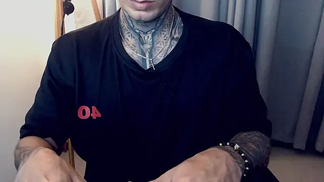 Snapshot of Shane_Clay chatting on November 15, 2025, 11:54 pm Shane Clay online show from November 15, 2025, 11:54 pm