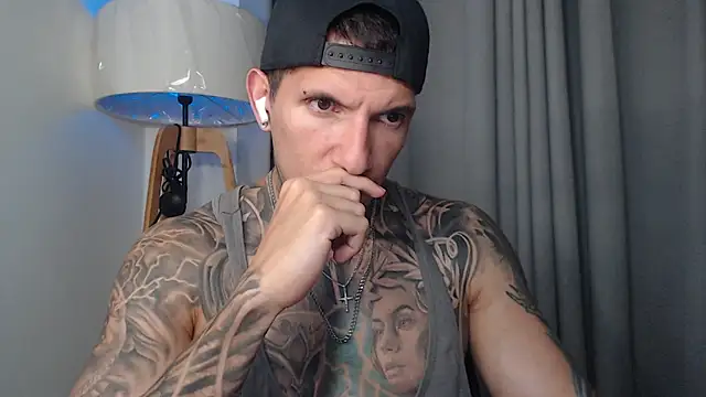 Shane Clay online show from December 18, 2025, 11:44 pm