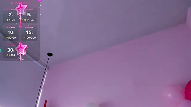 violet myerrs online show from November 5, 2025, 12:49 pm