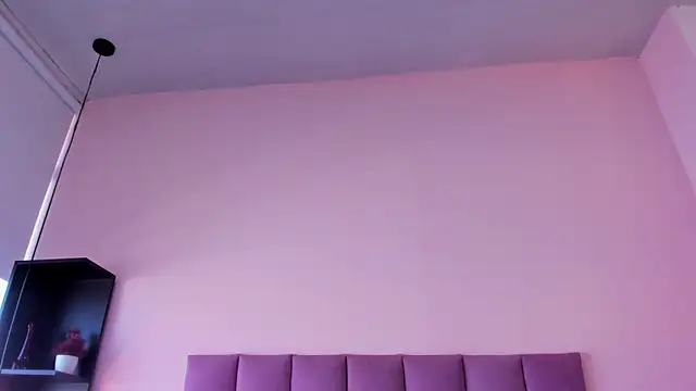 violet myerrs online show from February 27, 2026, 1:44 pm