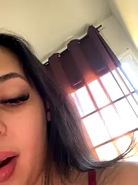 Snapshot of jujuarantes__2025 chatting on November 21, 2025, 4:38 pm jujuarantes 2025 online show from November 21, 2025, 4:38 pm