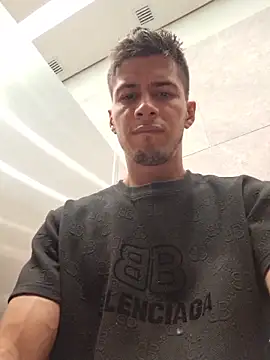 piterrr hot online show from January 9, 2026, 4:32 pm