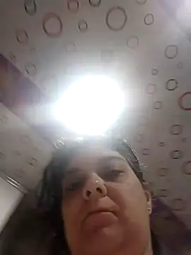 queemking online show from February 18, 2026, 8:16 pm