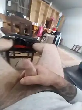 Snapshot of casal_louco_69-_- chatting on December 18, 2025, 10:54 am casal louco 69- - online show from December 18, 2025, 10:54 am