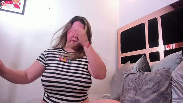 Snapshot of katherinn_gomezz chatting on February 28, 2026, 12:50 pm katherinn gomezz online show from February 28, 2026, 12:50 pm