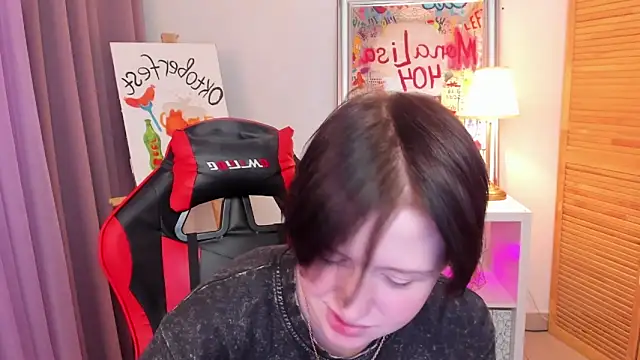 ayakskalermonss online show from September 23, 2025, 8:06 am