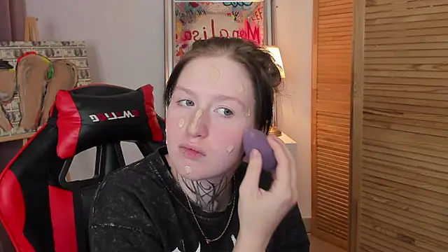 ayakskalermonss online show from October 17, 2025, 8:17 am