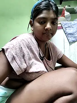 Sweet Liza04 online show from October 17, 2025, 9:45 am