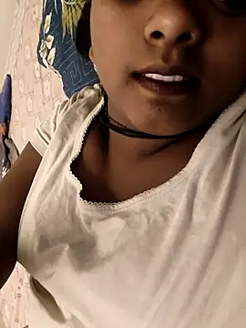Sweet Liza04 online show from October 21, 2025, 8:53 pm