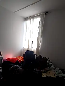 carolinacrus01 online show from September 13, 2025, 1:22 pm