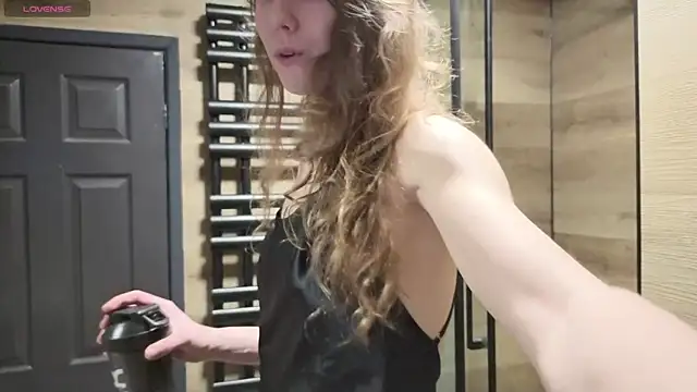 Eveline Beauty Kitty online show from February 27, 2026, 9:48 pm