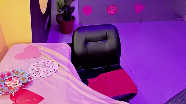 LiLLiAnderson online show from February 14, 2026, 11:51 am