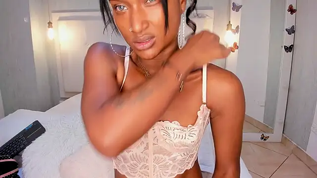 EsmeraldaNyx online show from November 26, 2025, 9:16 pm