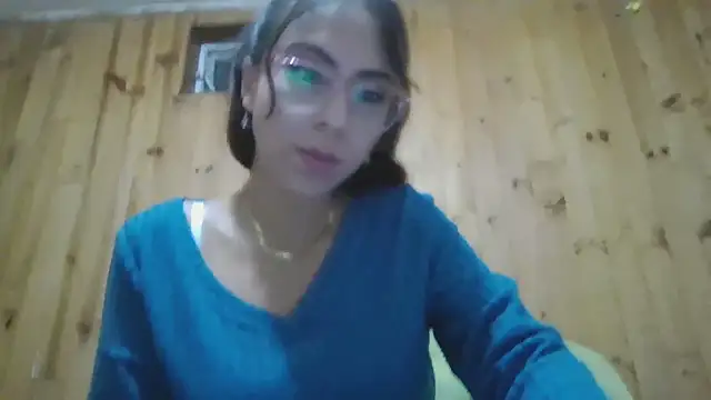 Snapshot of Roselingalvis13 chatting on November 13, 2025, 2:54 am Roselingalvis13 online show from November 13, 2025, 2:54 am