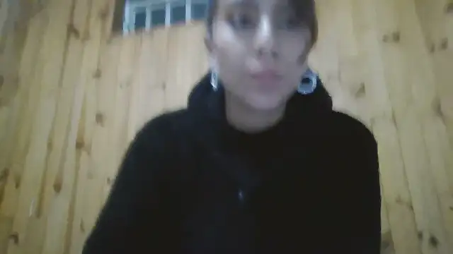 Snapshot of Roselingalvis13 chatting on November 16, 2025, 3:12 am Roselingalvis13 online show from November 16, 2025, 3:12 am