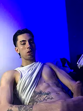 redmen69 online show from September 18, 2025, 2:57 am