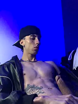 redmen69 online show from October 2, 2025, 3:24 am