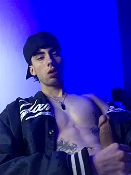 redmen69 online show from October 7, 2025, 3:14 am