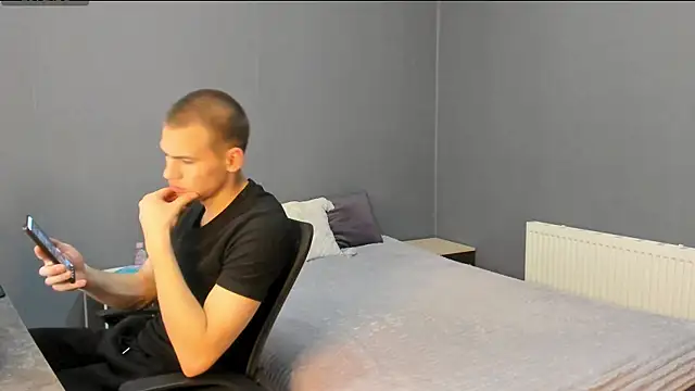 Garden of Eden  online show from November 9, 2025, 4:22 am