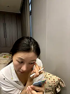 haiyan125216 online show from September 21, 2025, 6:26 am