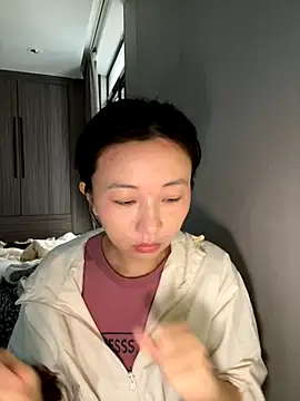 haiyan125216 online show from November 29, 2025, 7:55 am